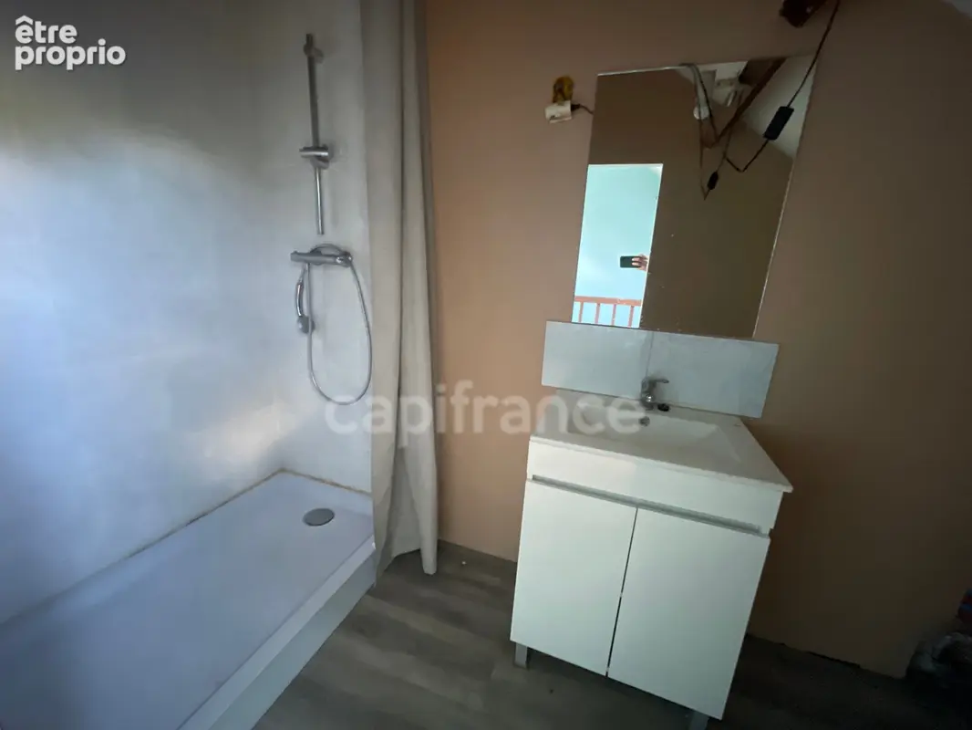 Maison 2 à 3 chambres à rafraîchir - photo 39