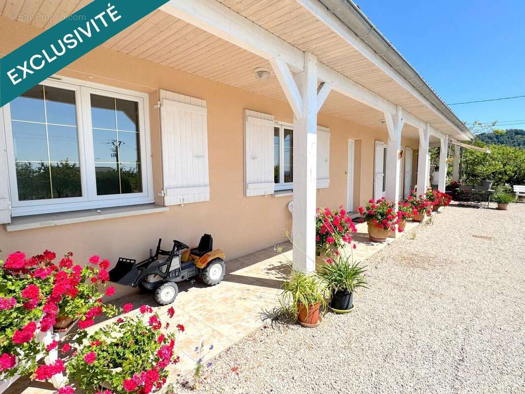 Photo 2 - Maison à SAINT-AMOUR