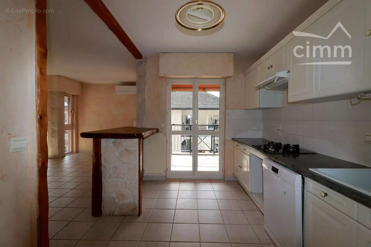 Appartement à CHALLES-LES-EAUX