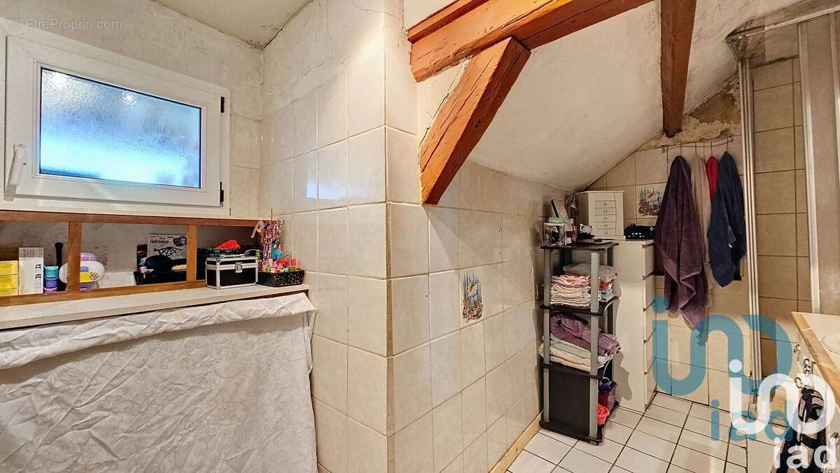 Photo 5 - Maison à SAINT-JUST-SAUVAGE