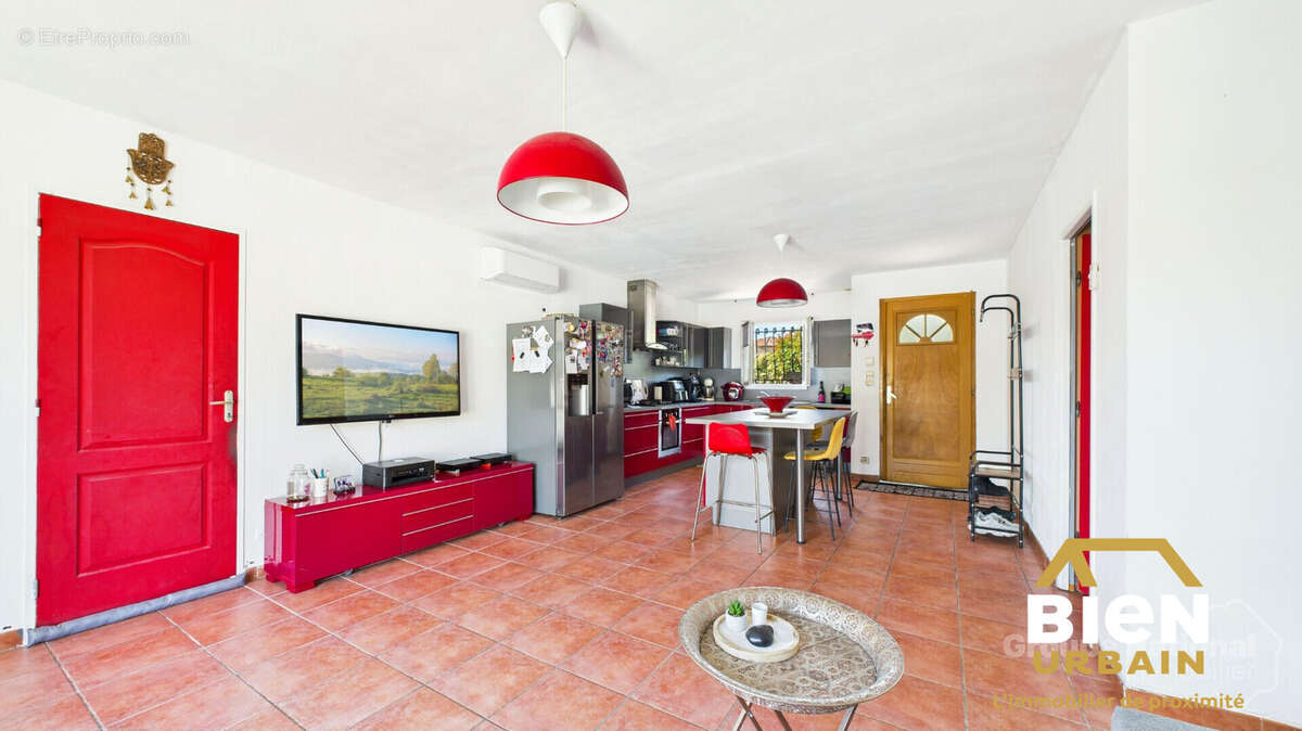 Maison à SAINT-GILLES