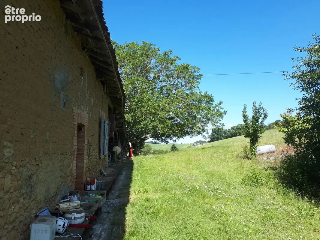 Fermette avec 13.8 ha prairie en bio plusieurs dépendances - photo 19