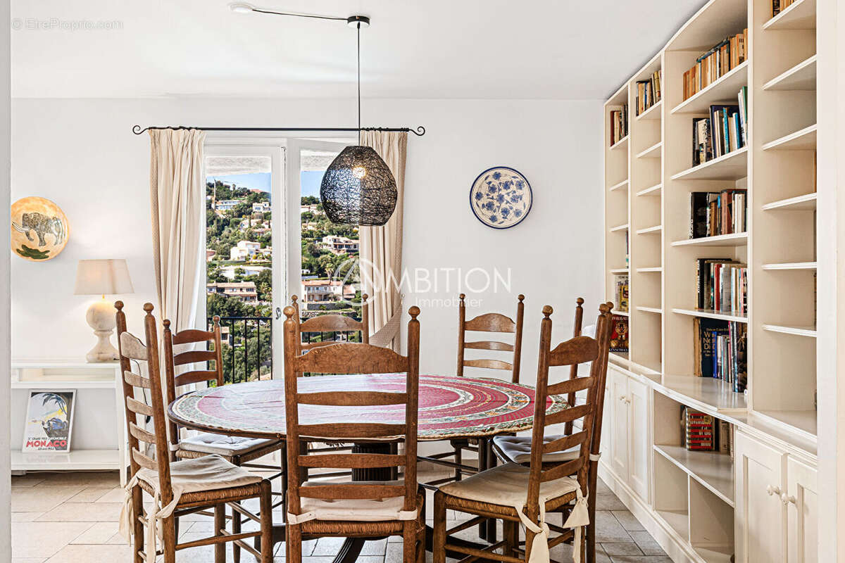 Maison à LES ISSAMBRES