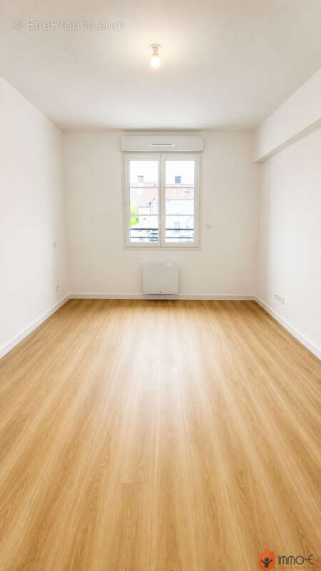 Maison 125 m² à Bussy-Saint-Georges  - photo 5