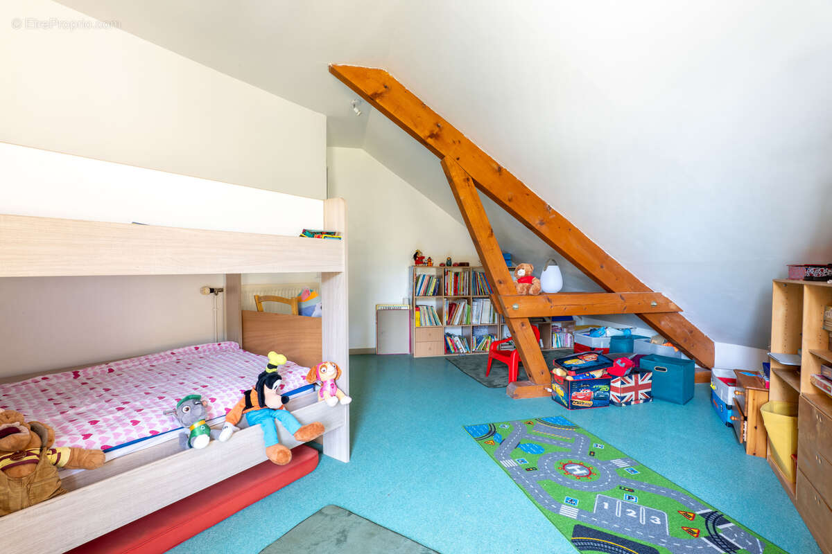 Exclusivité à Chambéry : Maison d'architecte de 225,21 m2 - photo 13