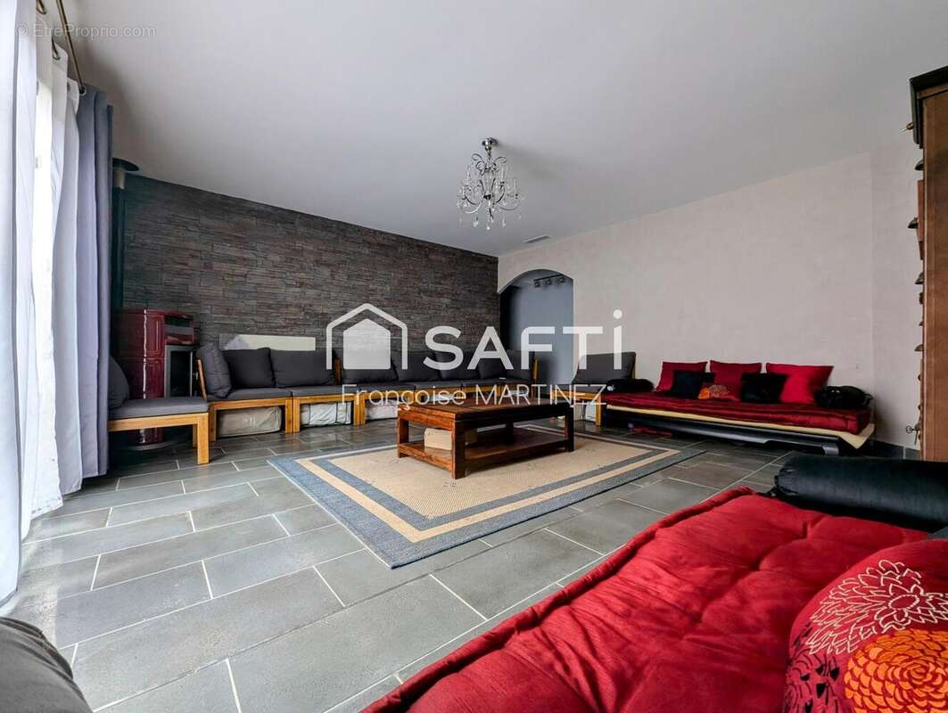 Photo 4 - Maison à SAINT-BONNET-DE-MURE