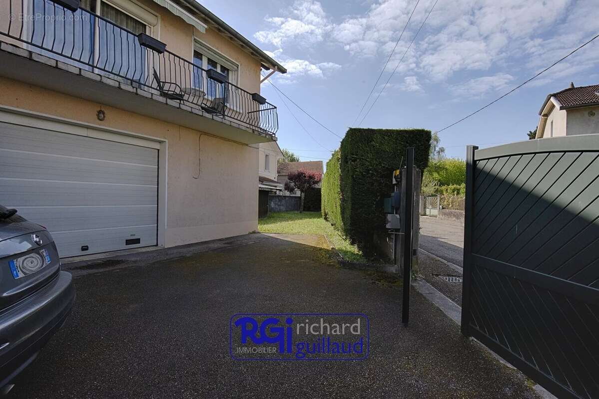 Maison à BOURGOIN-JALLIEU