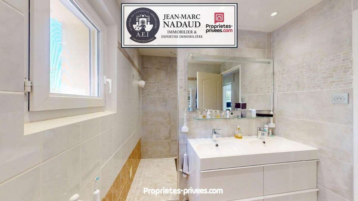 Maison à MONTAUROUX