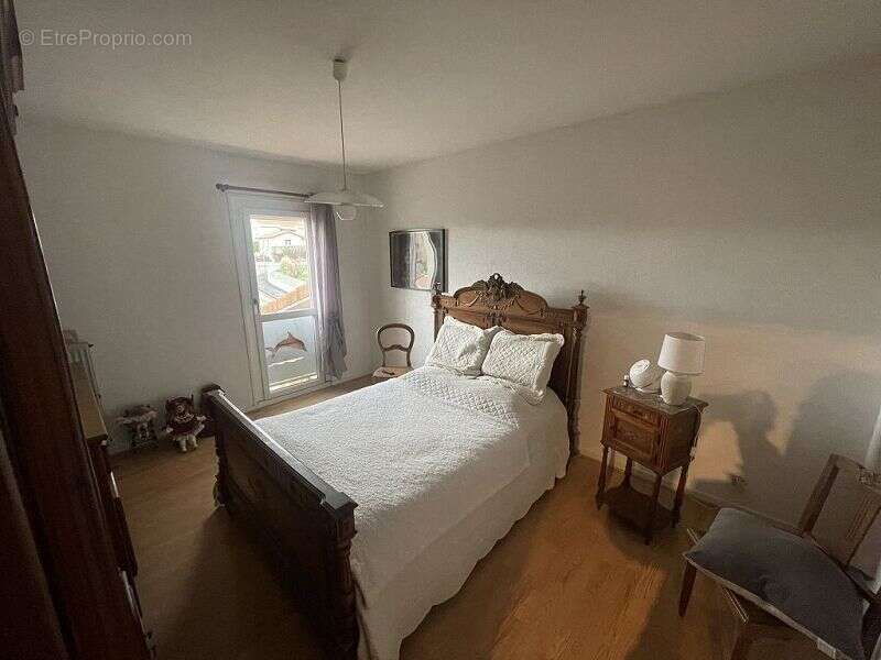 Maison à CHAZELLES-SUR-LYON