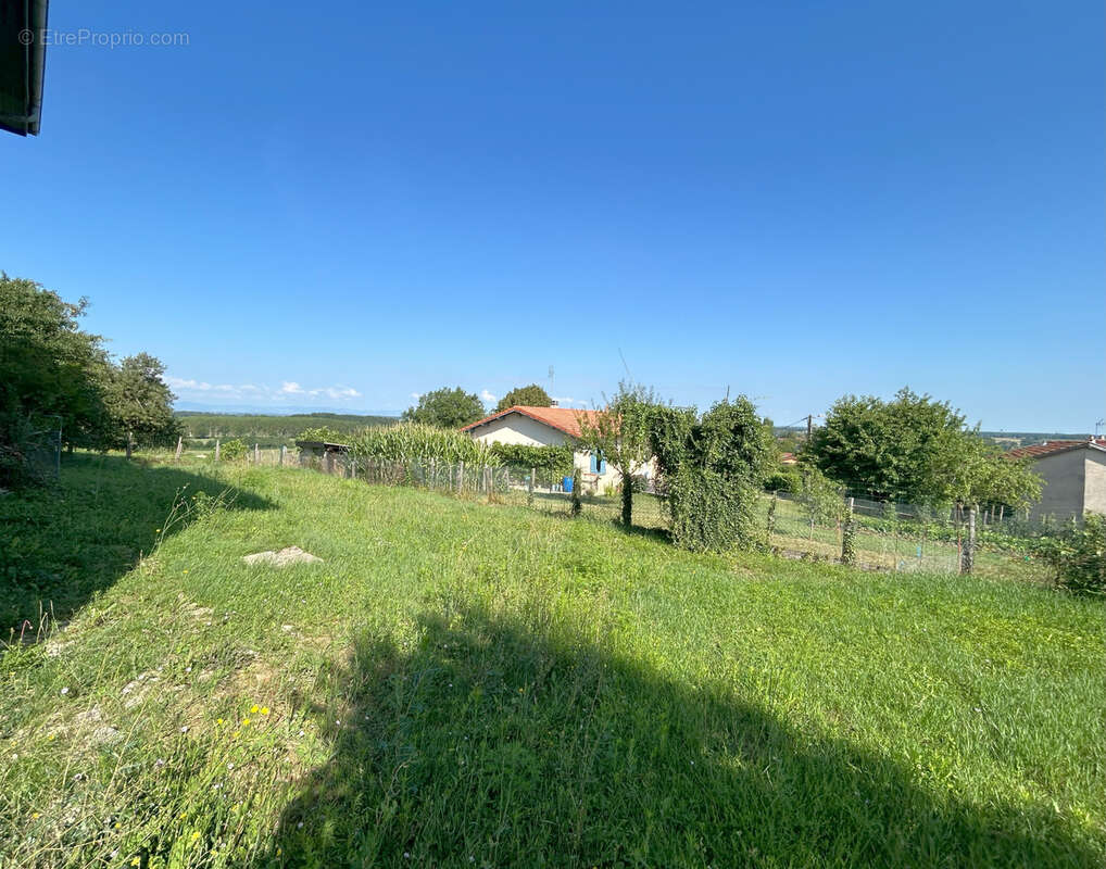 Appartement à VANDEINS