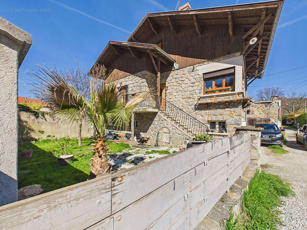 Maison à TOURNON-SUR-RHONE