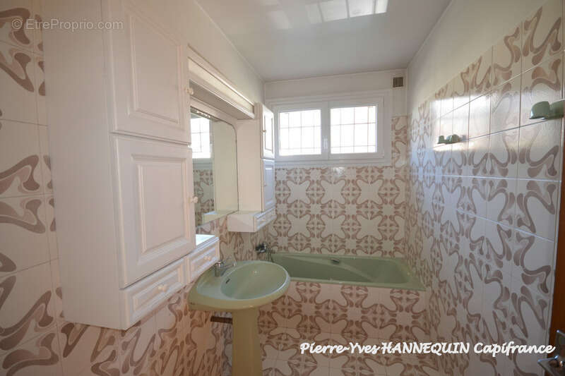 Maison à GILLY-SUR-ISERE