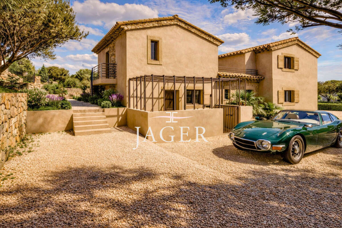 Appartement à GRIMAUD