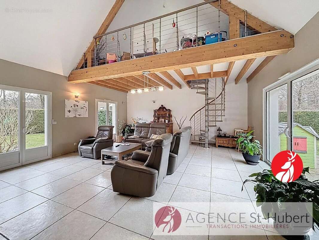 Maison à NOISY-SUR-ECOLE