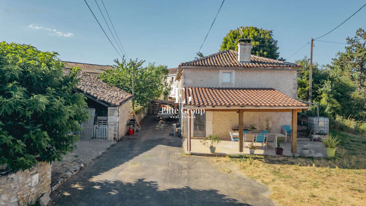 Maison à MARTHON