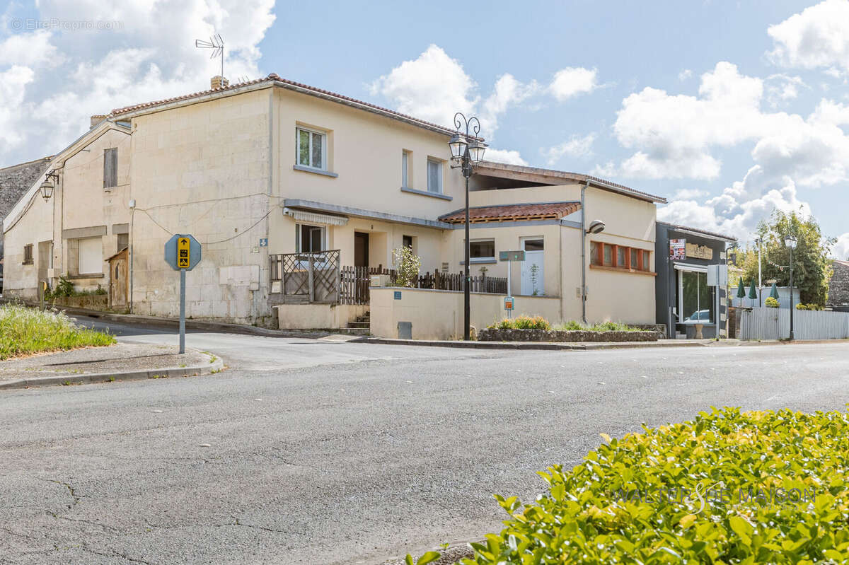 Appartement à DOMPIERRE-SUR-CHARENTE