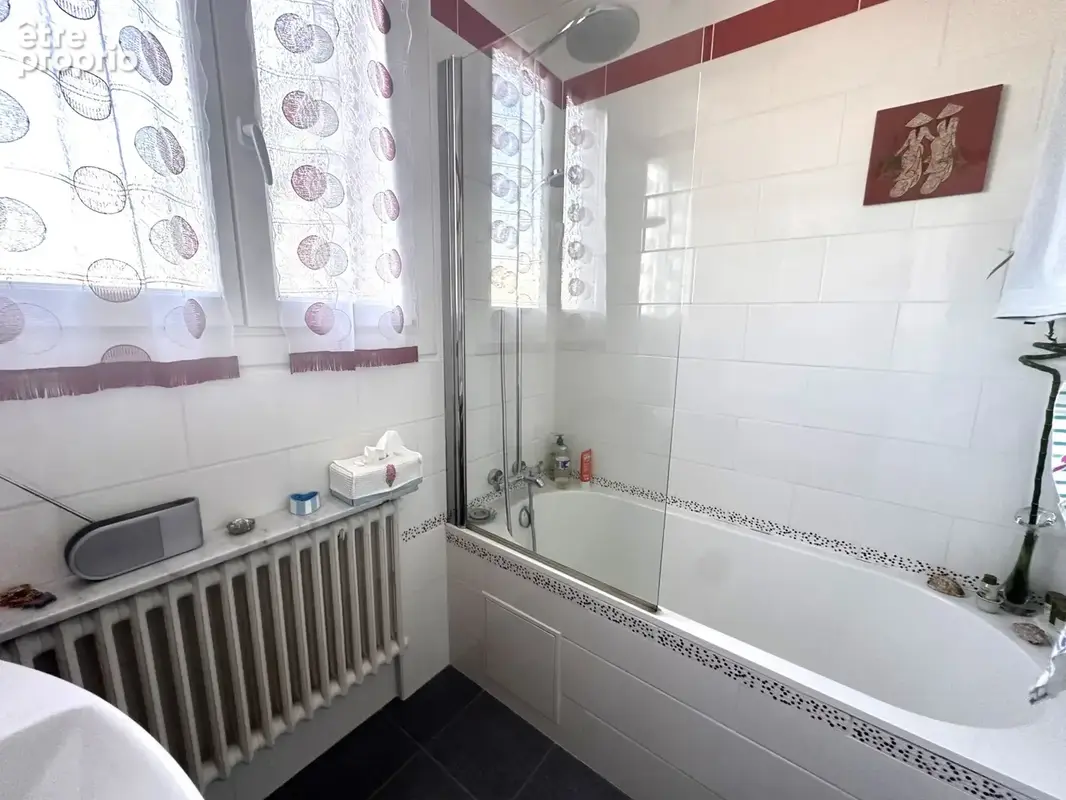 Maison 100 m2  sur beau terrain de 630 m2 - photo 9