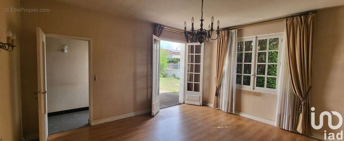 Photo 8 - Maison à ECHILLAIS