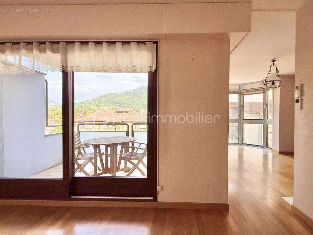 Appartement à ANNECY-LE-VIEUX