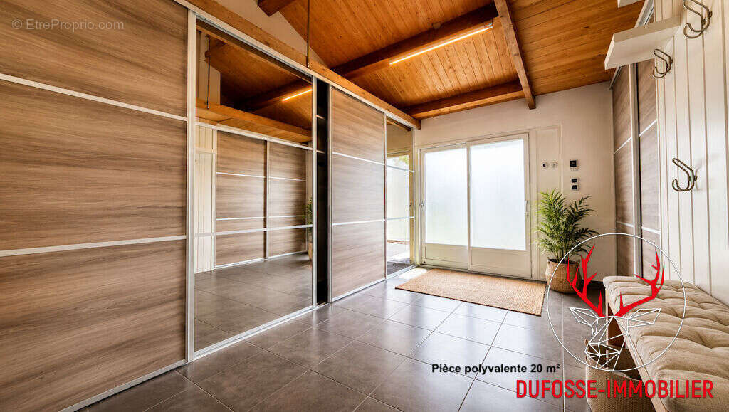Le Chambon-sur-Lignon - Belle propriété de 165 m² - 4/5 chambres - Terrain arboré de 3 280 m² - photo 12