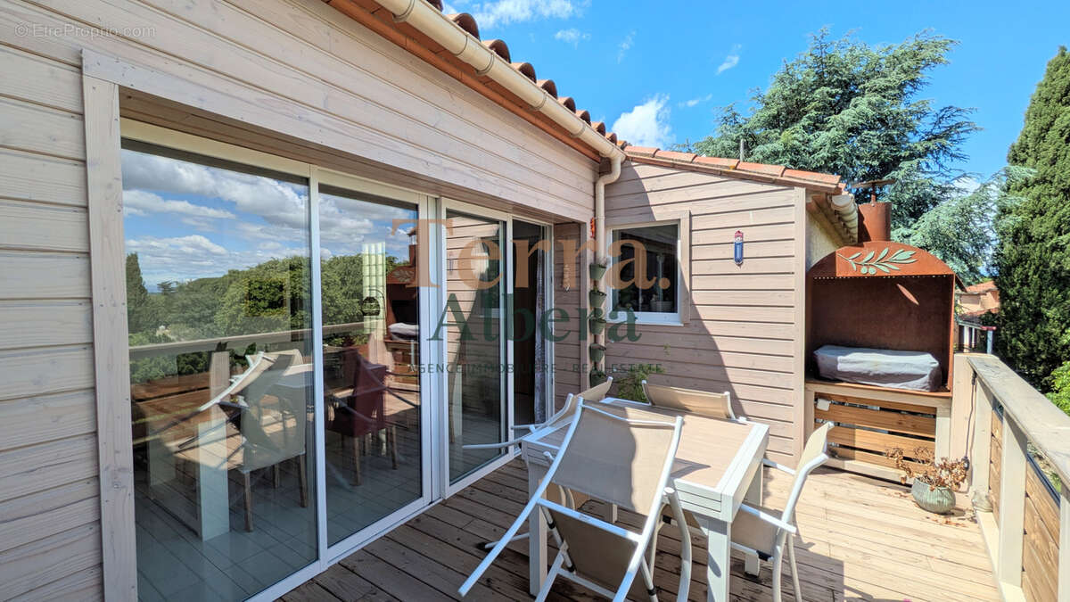 SOREDE CENTRE Appartement avec Terrasse - photo 2