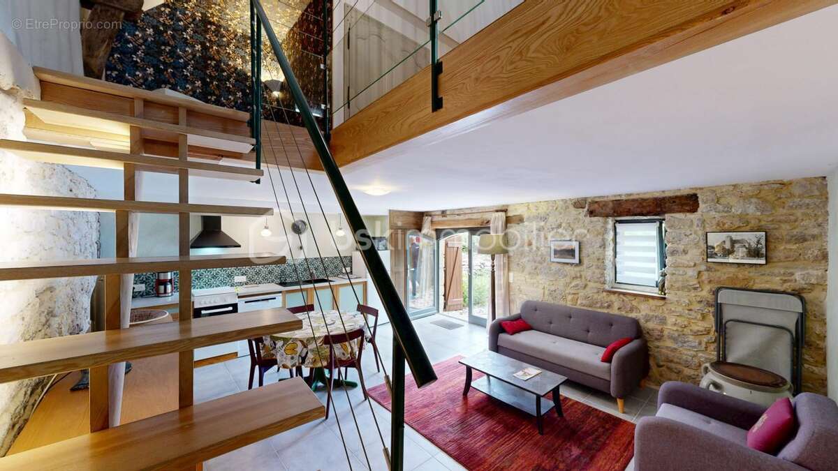 Maison à GINOUILLAC