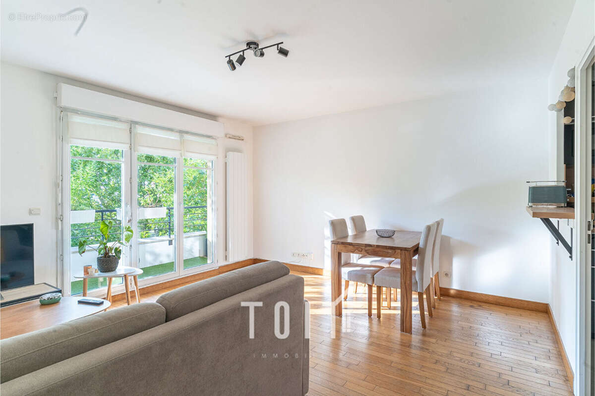 Appartement à MONTROUGE
