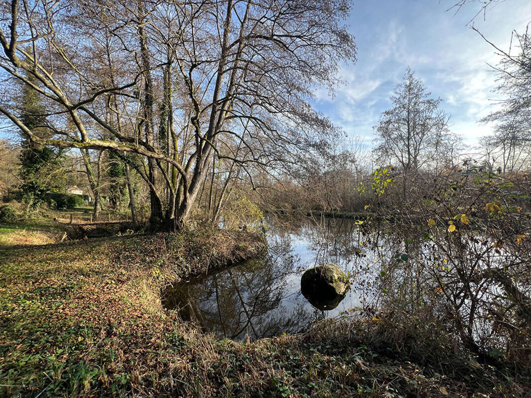 Maison à GUIGNEVILLE-SUR-ESSONNE