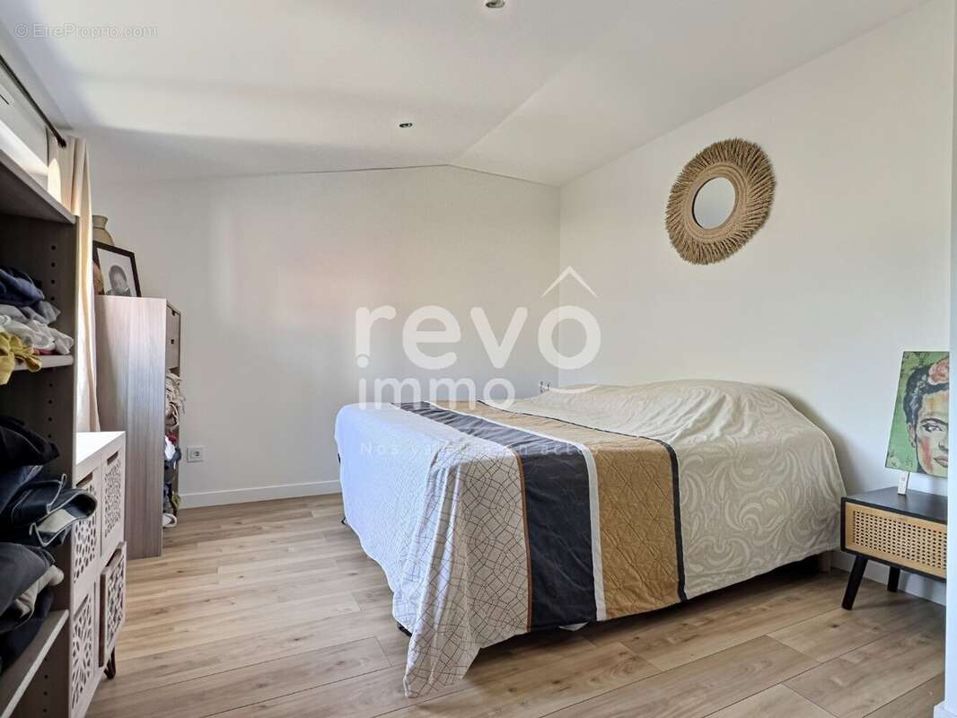 Duplex de 93m2 avec jardins et stationnements - photo 6