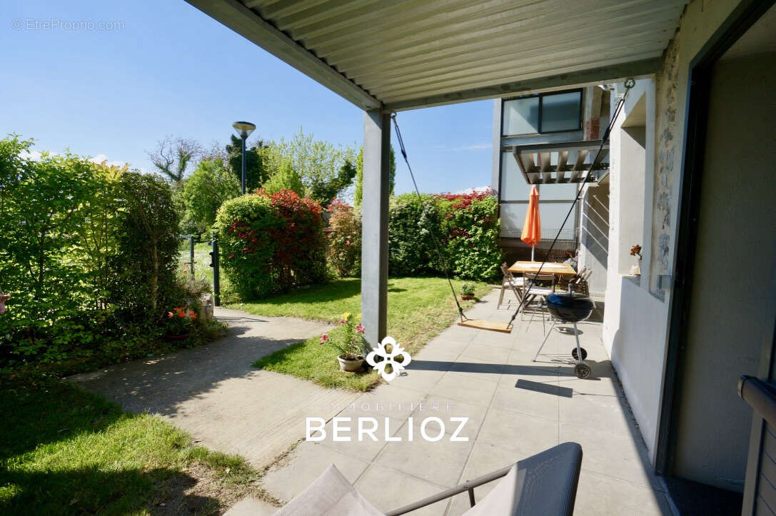Appartement à MEYLAN