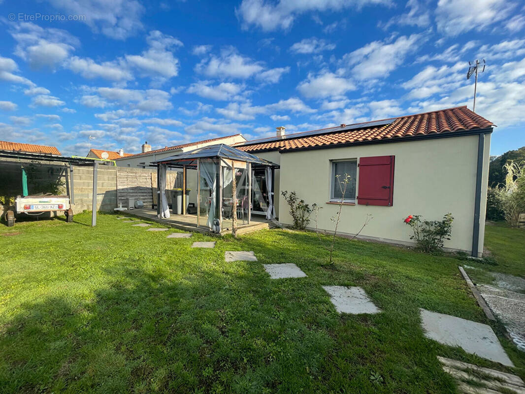 Maison à SAINT-REVEREND