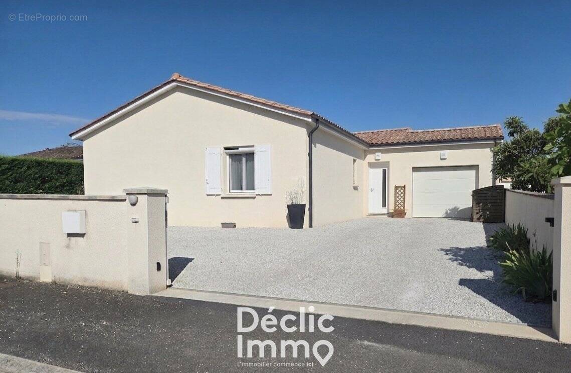 Maison à LA COURONNE