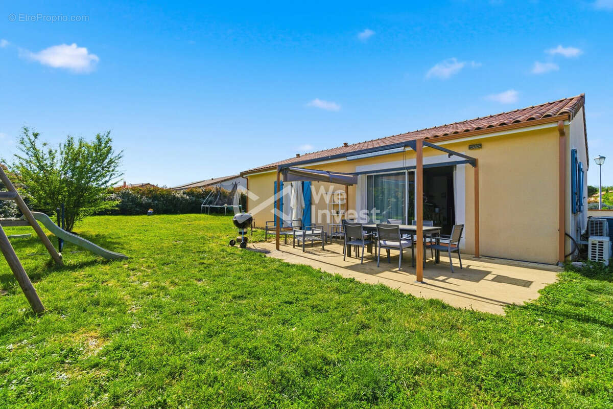 Maison 98 m² à L'isle-Jourdain  - photo 9
