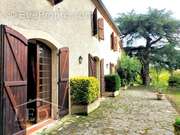 Maison à VIC-FEZENSAC