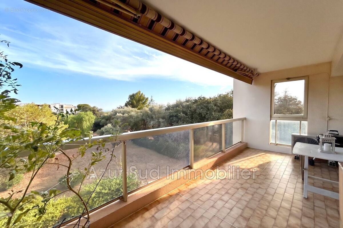 Appartement 2 pièces 50 m² · à Antibes · 49,5 m² · 265 000 €