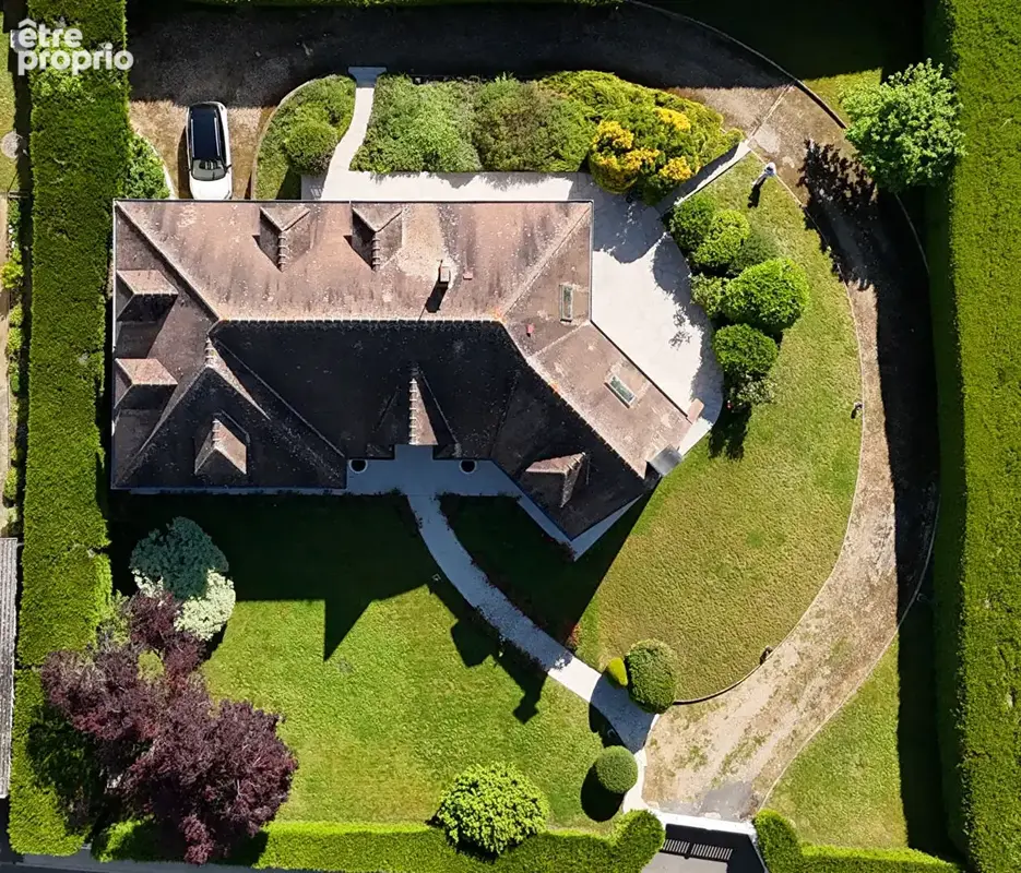 Belle propriété de 1989 - 271m², sous sol total, terrain 1650 m² - photo 16