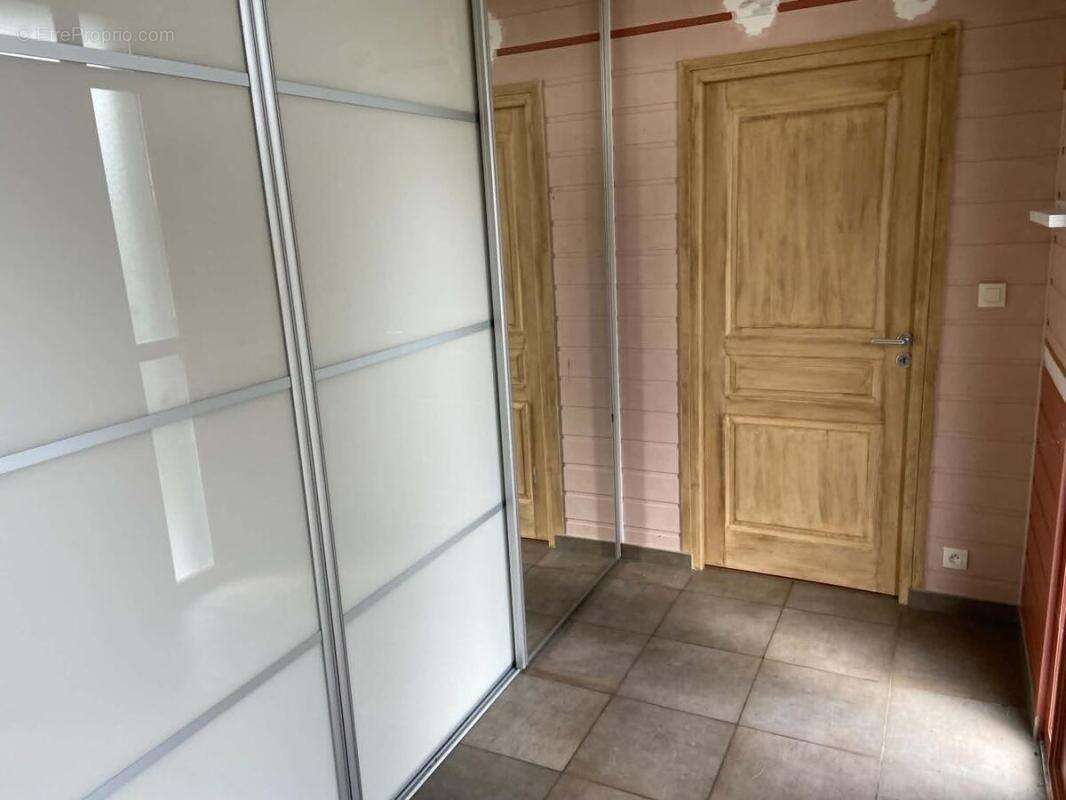 Maison 137 m² à Bermicourt  - photo 4
