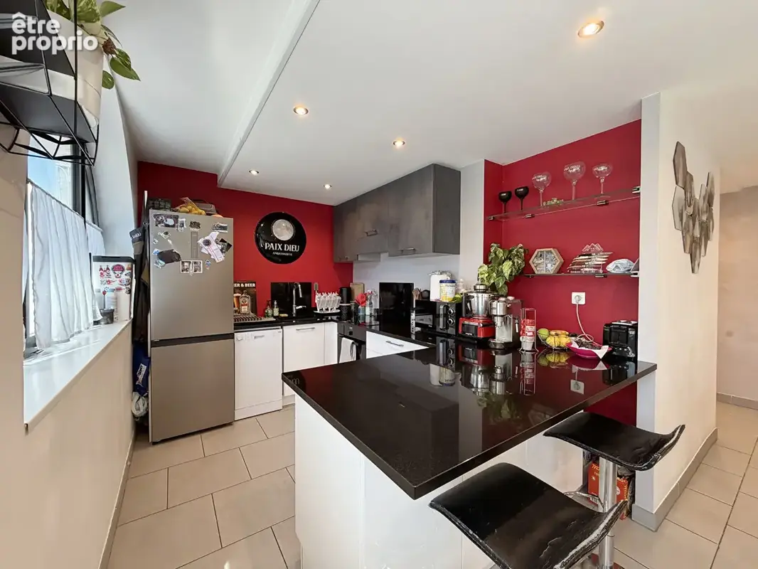 Appartement + local à vendre cluses centre-ville - photo 12