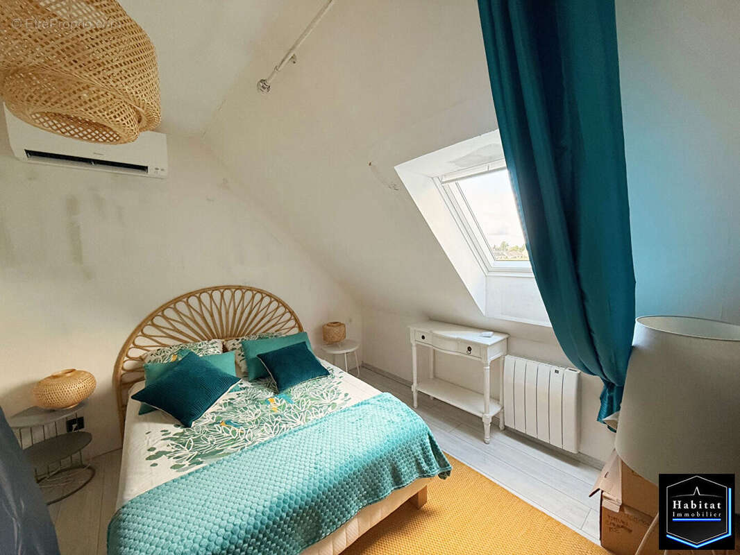 Maison à LE PLESSIS-BELLEVILLE