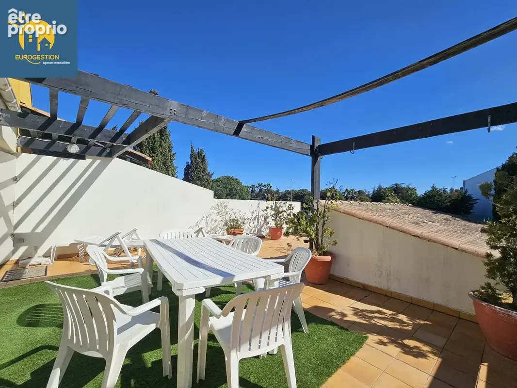 3 pieces et Vaste terrasse de 45 m² parking piscine tennis - photo 5