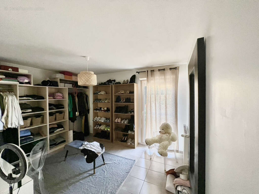 Appartement à MARSEILLE-12E