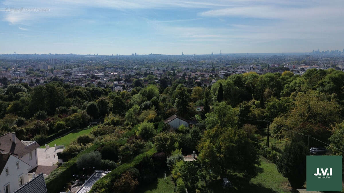 Maison à DEUIL-LA-BARRE