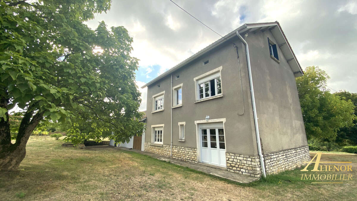 Belle maison de campagne avec gite attenant en Dordogne, proche de Brantome 24310 - photo 12