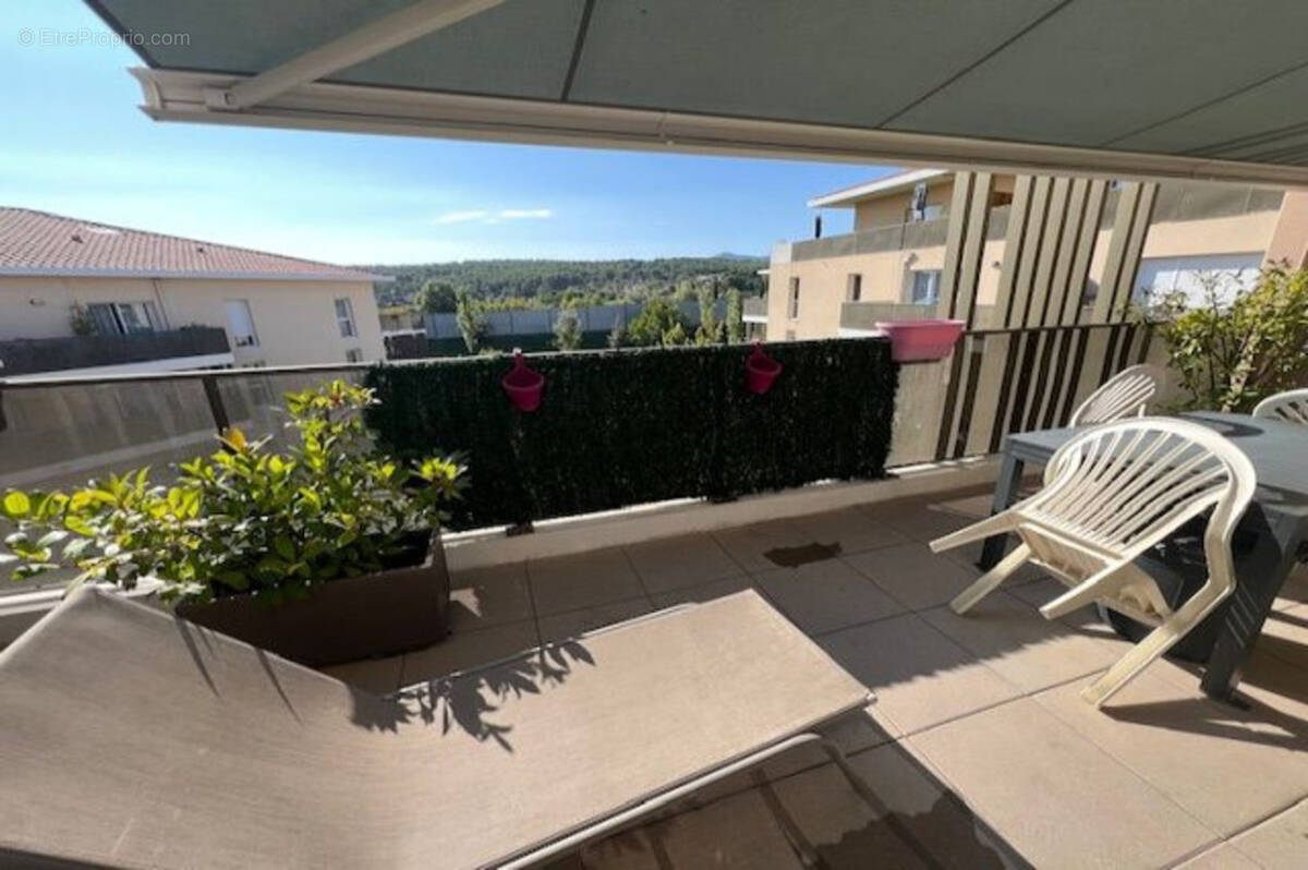 Appartement à MEYREUIL