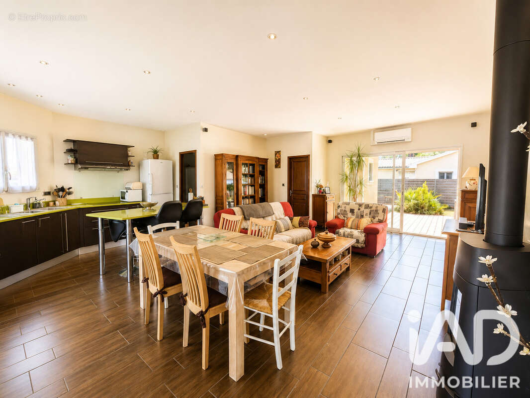 Maison 113 m² à Gradignan  - photo 4