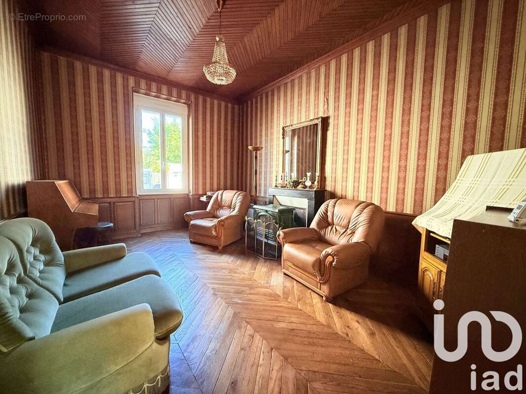 Photo 2 - Maison à ISSY-L'EVEQUE