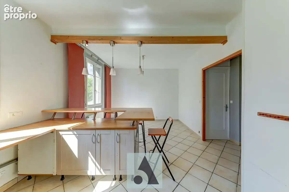 Appartement Lyon 8e - Berthelot-  T3 de 63 m2 - photo 2