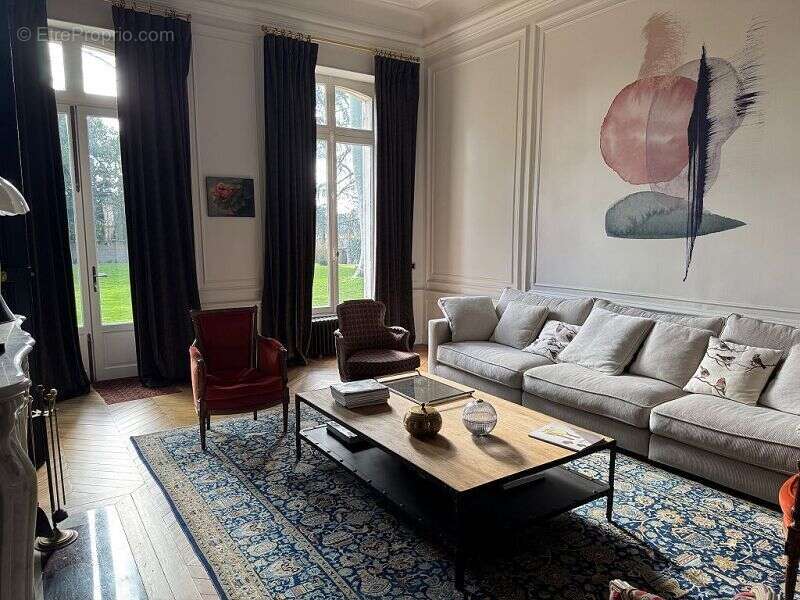 Maison 320 m² à Sens  - photo 3