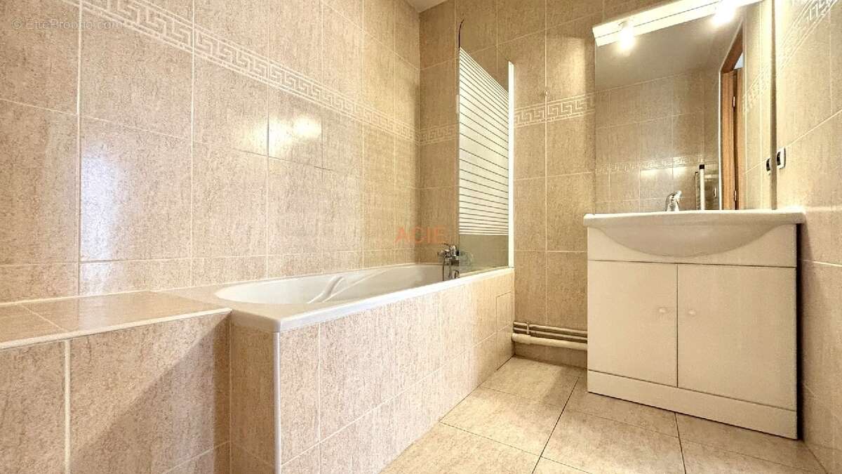 Appartement à LOUVRES
