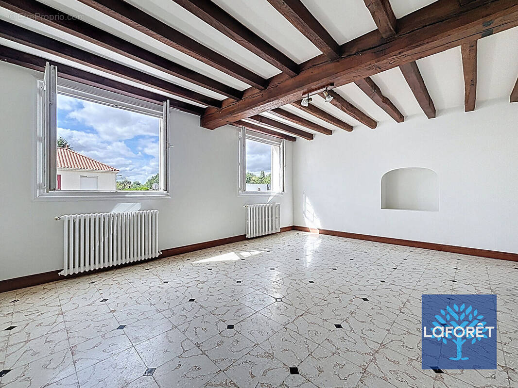 Maison à LA CHAPELLE-ACHARD